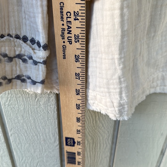 Johnny Was NWT embroidered blouse Deangelo Gauze top - Picture 7 of 9